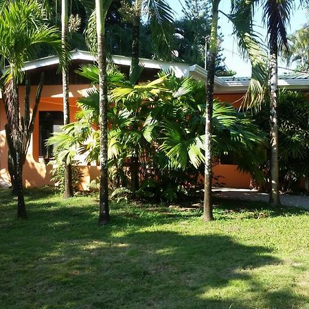 Embassy House Bed & Breakfast Puerto Jimenez Exterior photo